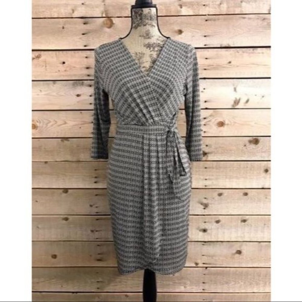 NWOT Gilli Faux Wrap Dress Diamond Print